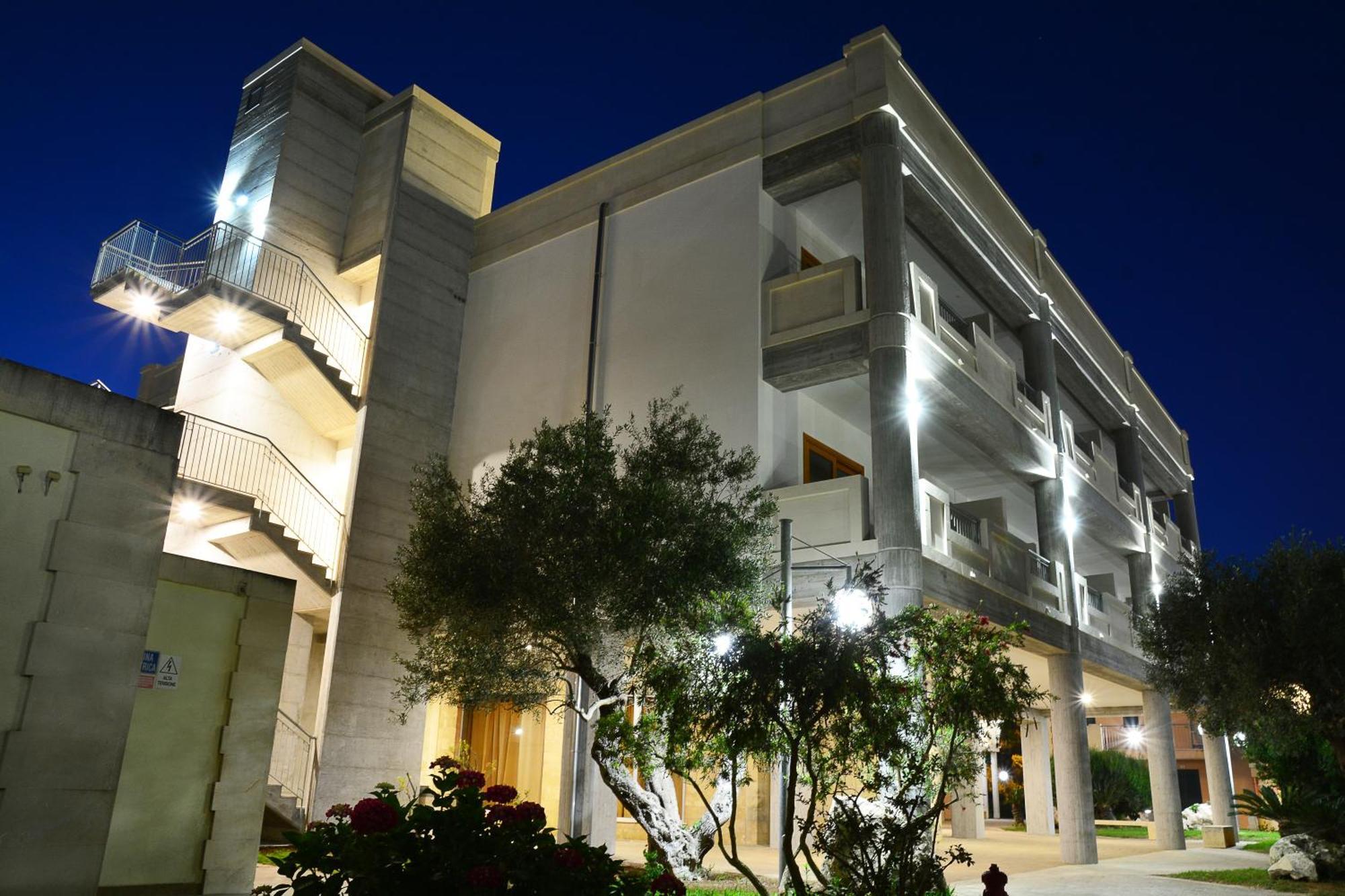 Hotel Thalas Club Торре дель'Орсо Экстерьер фото