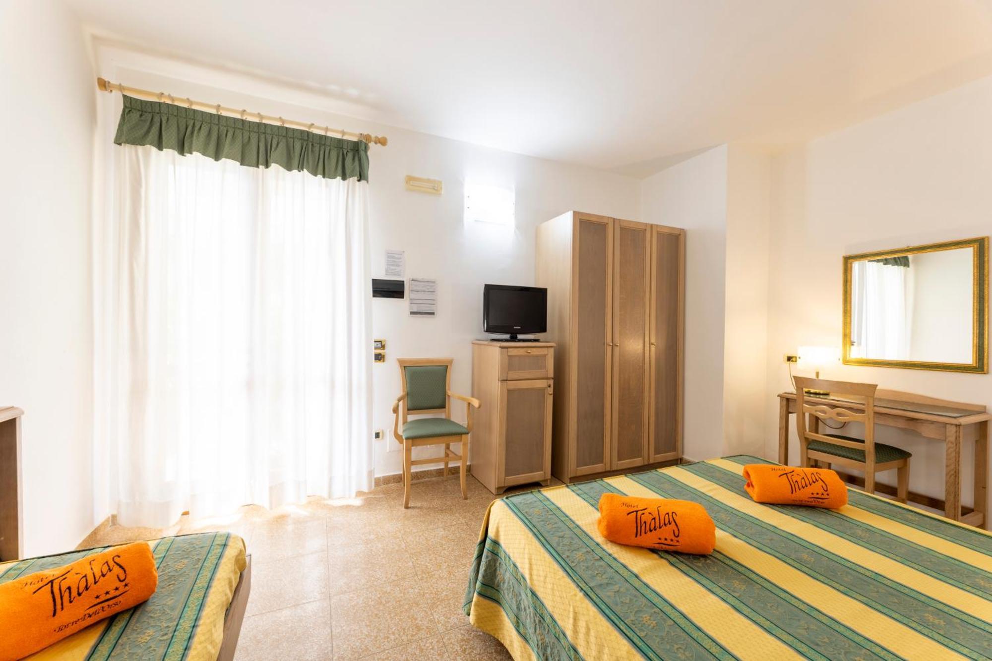 Hotel Thalas Club Торре дель'Орсо Экстерьер фото