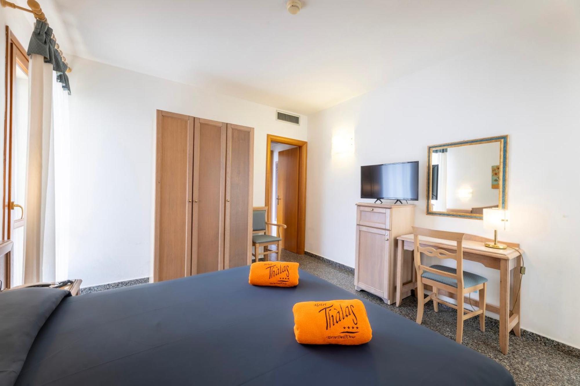 Hotel Thalas Club Торре дель'Орсо Экстерьер фото